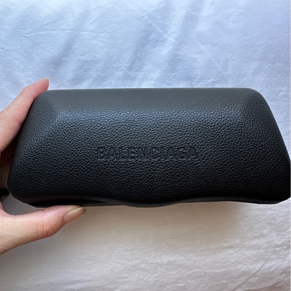 BALENCIAGA - MASK ACETATE SUNGLASSES, in BLACK - Picture 7 of 13